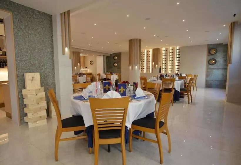 ホテル Ristorante Toscana