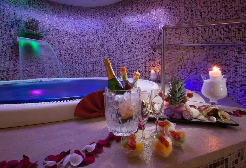 ホテル Ristorante Toscana