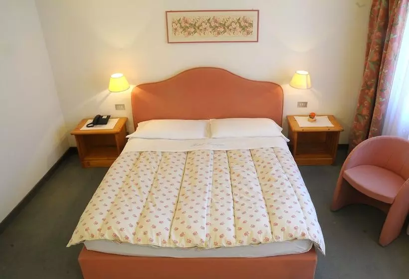 Sporthotel Europa Sul Lago