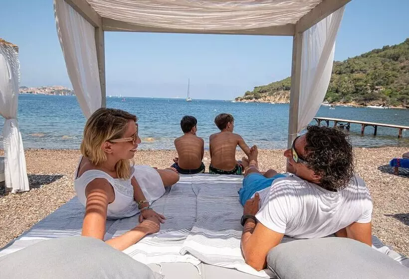 בית מלון כפרי Airone Isola D Elba