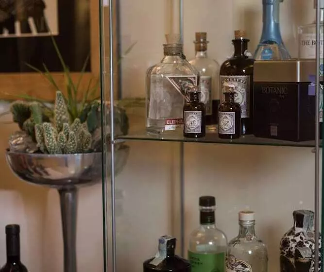 ホテル Albatros Varigotti