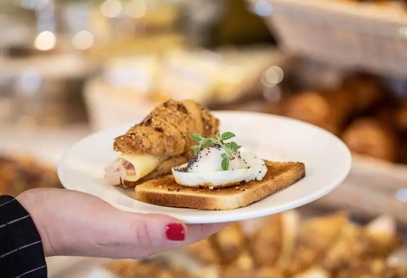 ホテル Albatros Varigotti