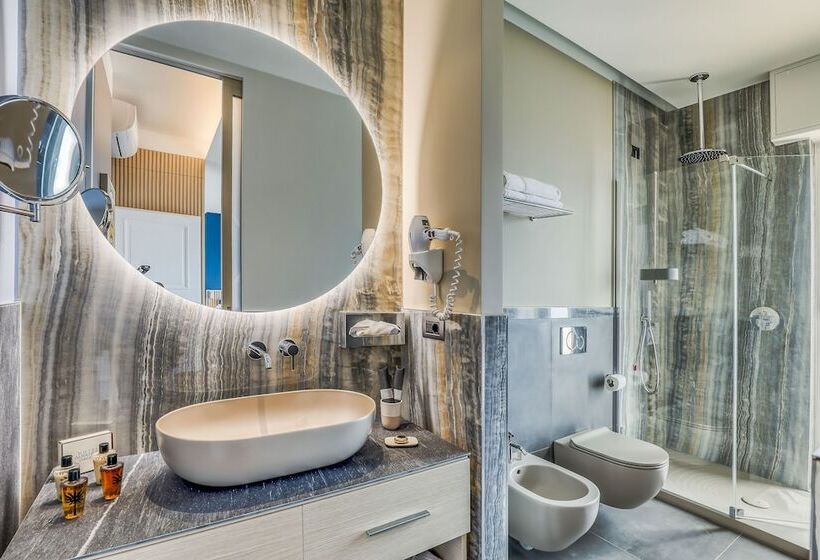 בית מלון כפרי Albatros Varigotti