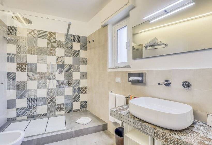 בית מלון כפרי Albatros Varigotti