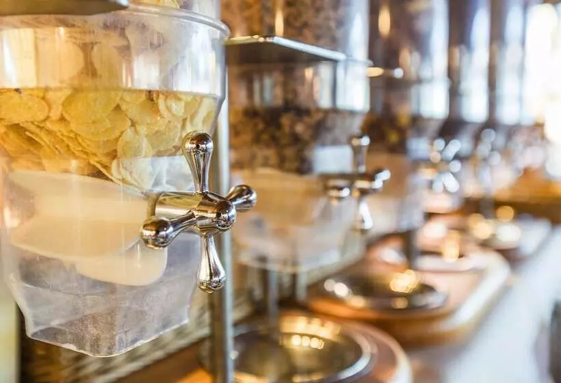 Отель Del Golfo