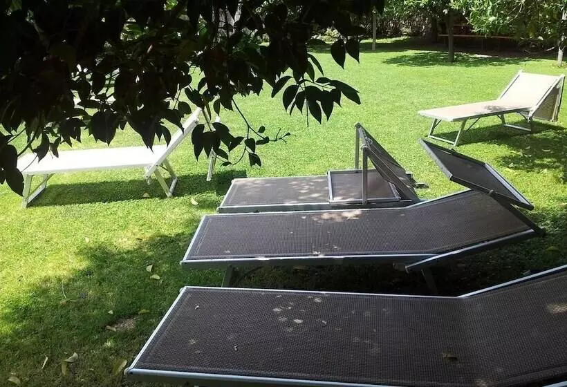 בית מלון כפרי Florenz