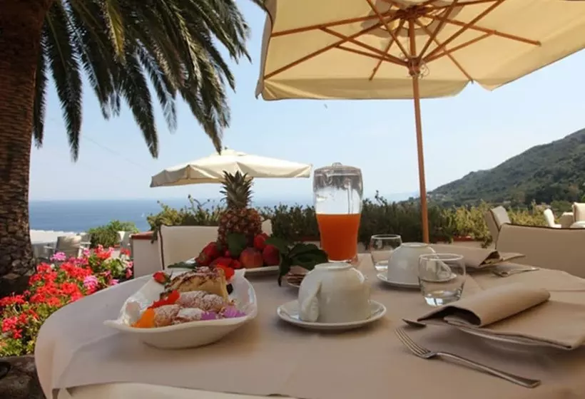 ホテル Gallo Nero