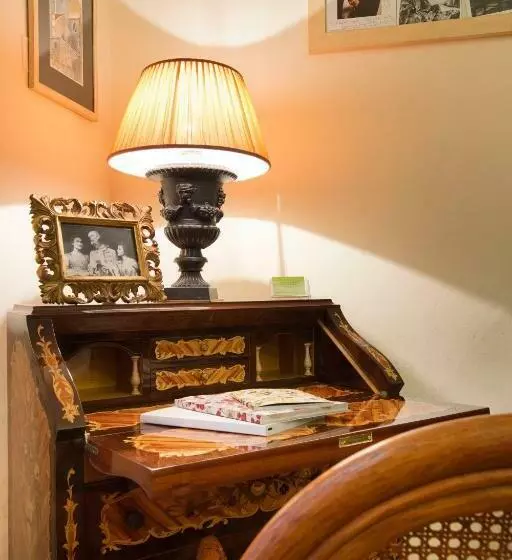 Hotelli Il Poeta Dante