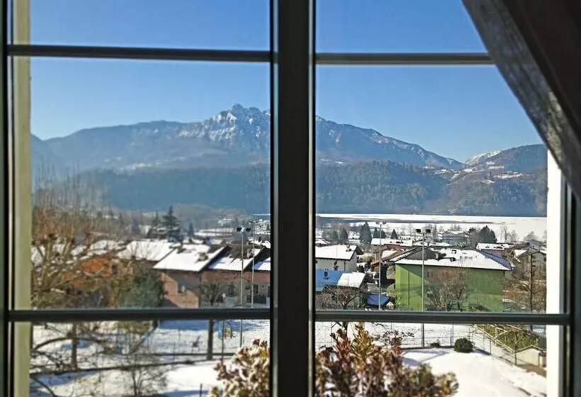 בית מלון כפרי Liberty