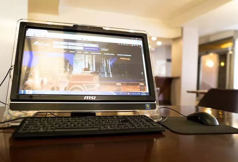 ホテル Mokinba S Cristallo