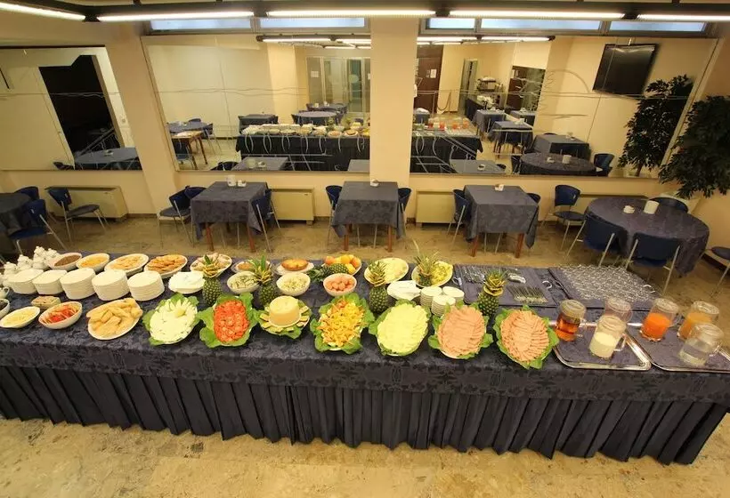 ホテル Mokinba S Cristallo