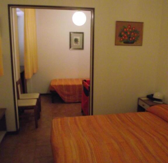 בית מלון כפרי Pensione Delfino Azzurro