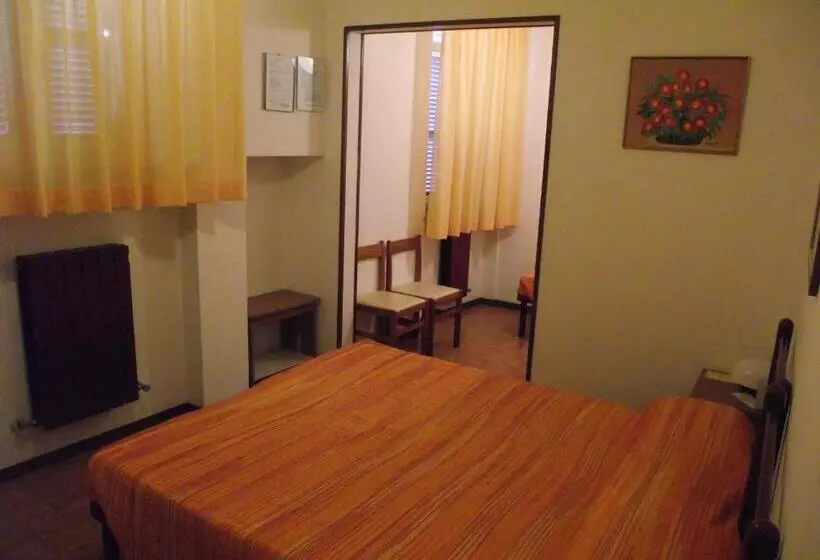 Hotel Pensione Delfino Azzurro