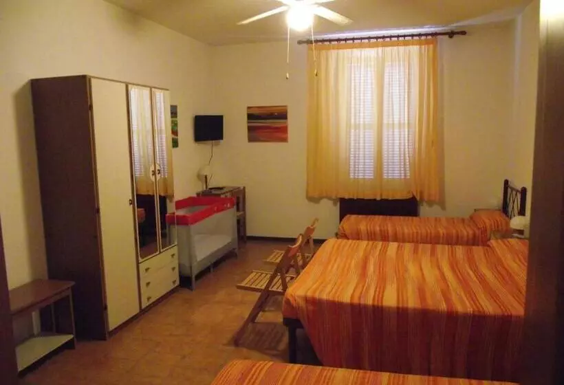 Hotel Pensione Delfino Azzurro