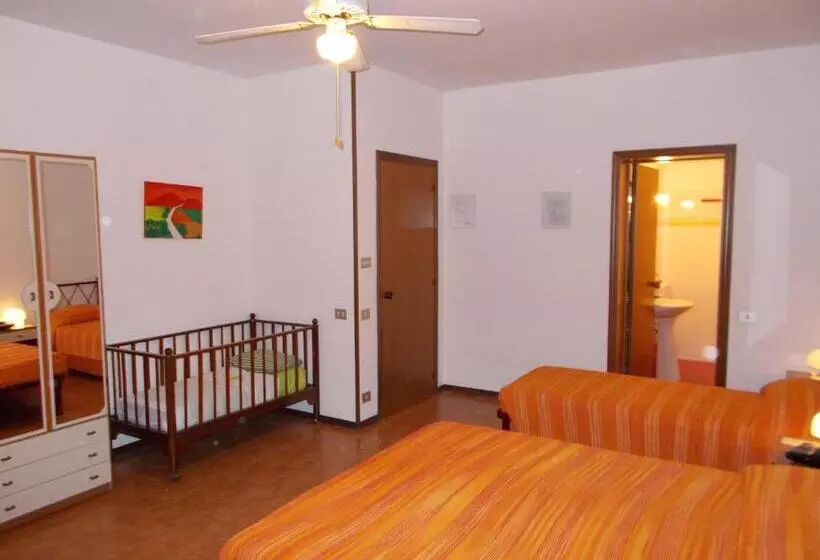 Hotel Pensione Delfino Azzurro