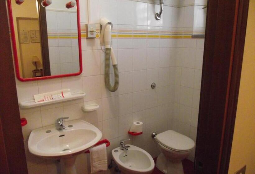 בית מלון כפרי Pensione Delfino Azzurro