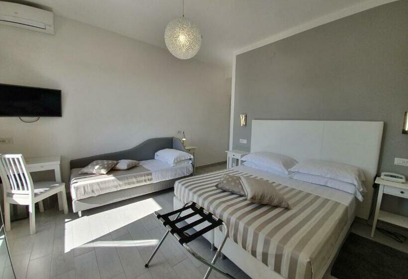 Hotel Rafaelli Villa Angela