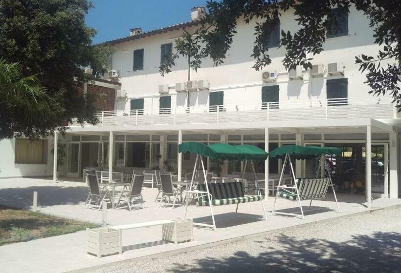 Hotel Rafaelli Villa Angela