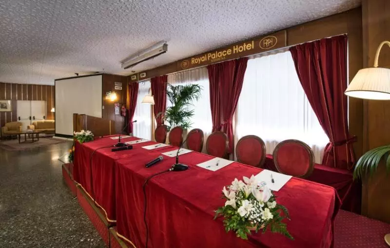 ホテル Royal Palace