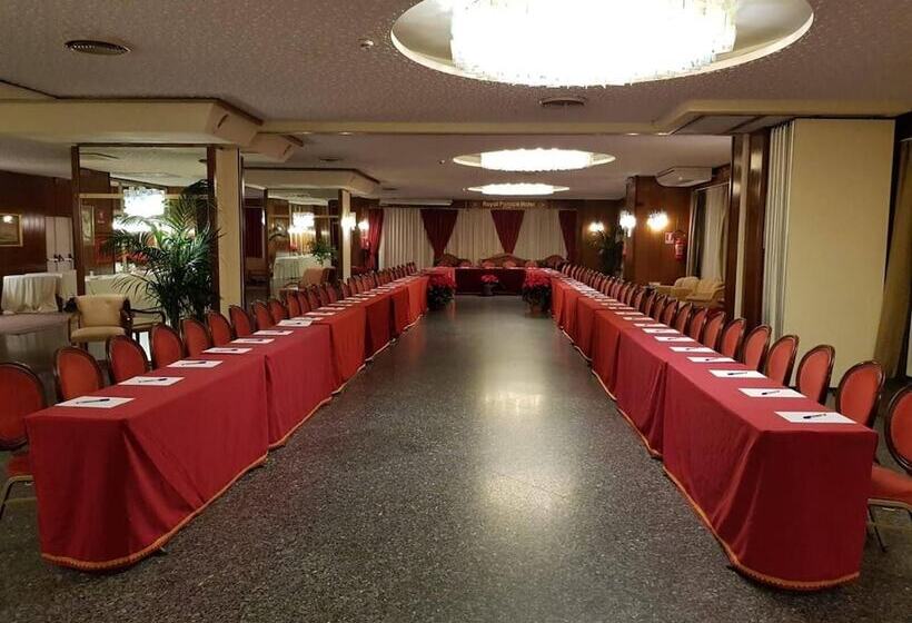 ホテル Royal Palace