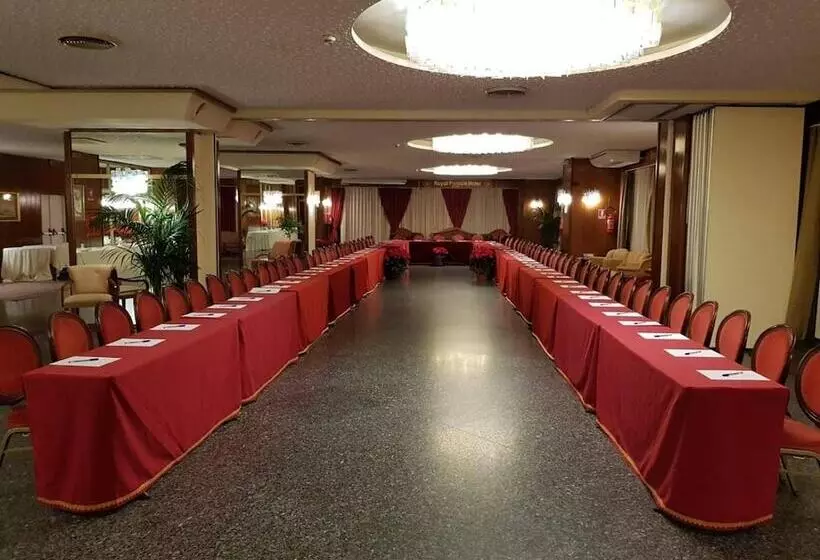 ホテル Royal Palace