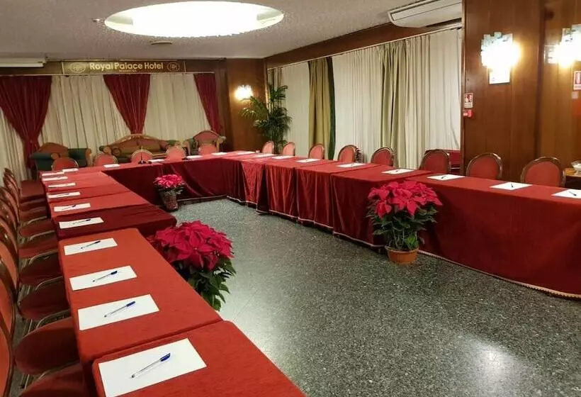 ホテル Royal Palace