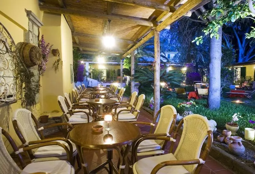 Villa Angela Hotel & Spa