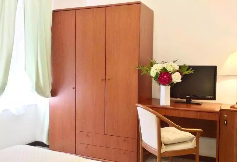 酒店 Villa Augustus