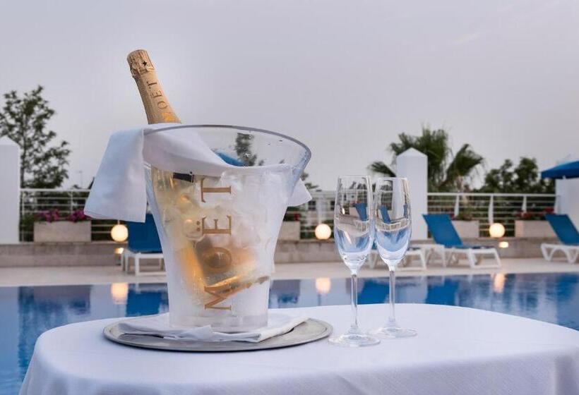 Club Azzurro Hotel & Resort