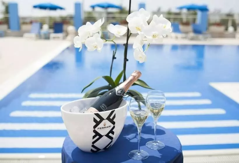 Club Azzurro Hotel & Resort