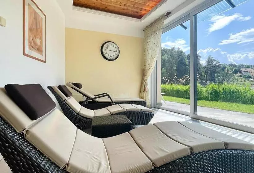 Отель Am Wolfgrubenersee