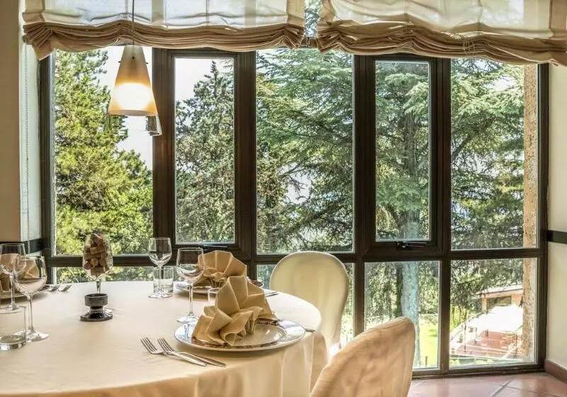 فندق Bluebay Colle Della Trinità Perugia