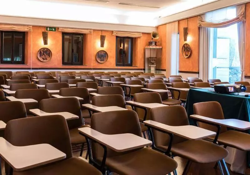 فندق Bluebay Colle Della Trinità Perugia