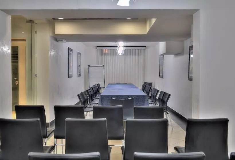 Central Park Hotel Modena