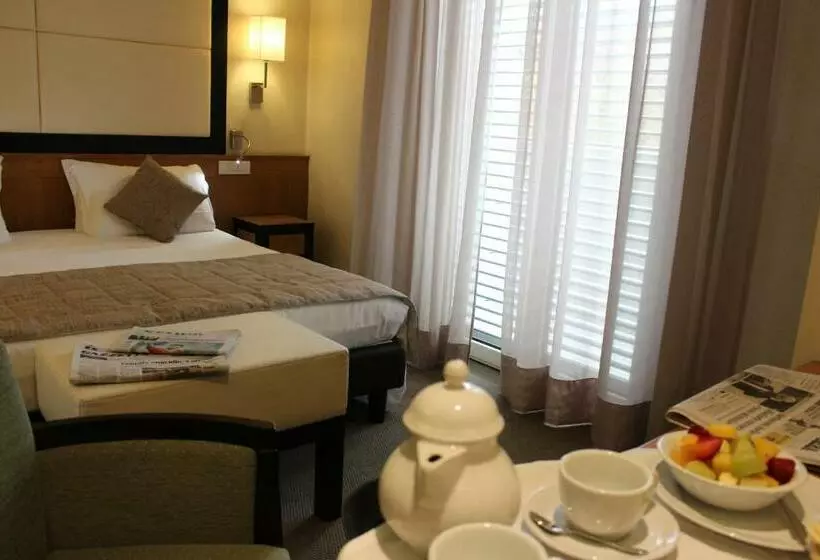 هتل Daniel & Ristorante Cocchi