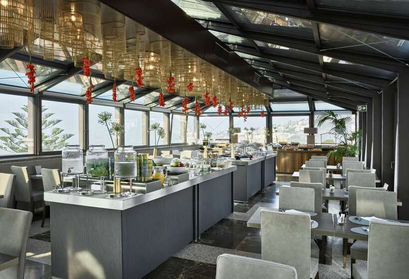 هتل De Bonart Naples Curio Collection By Hilton