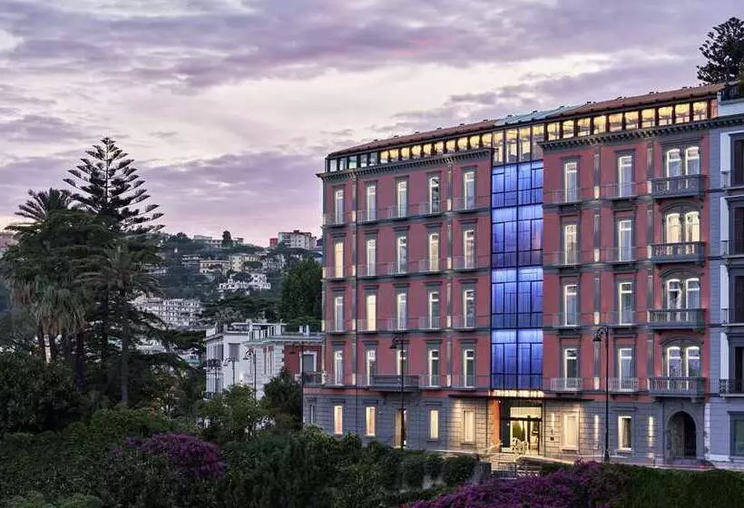هتل De Bonart Naples   Curio Collection By Hilton