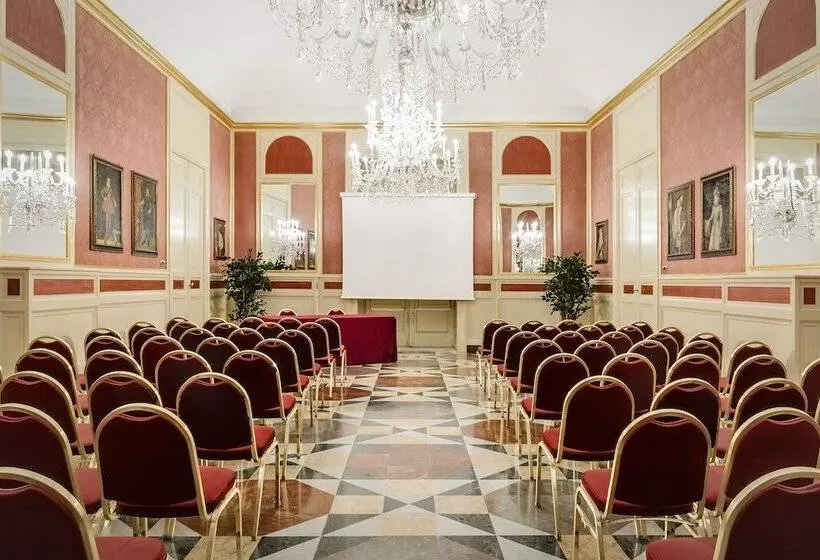 酒店 Eurostars Centrale Palace