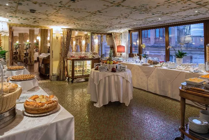 בית מלון כפרי Forum