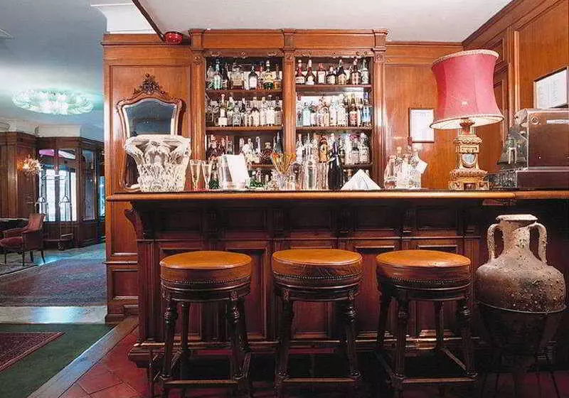 בית מלון כפרי Forum