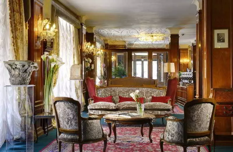 בית מלון כפרי Forum