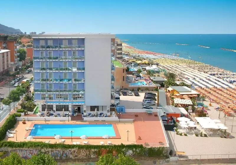 בית מלון כפרי Majestic