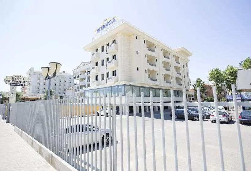 هتل Metropole