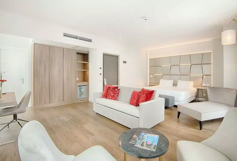 Hotel NH Collection Roma Centro