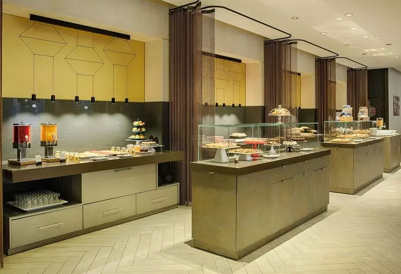 Hotel NH Collection Roma Centro