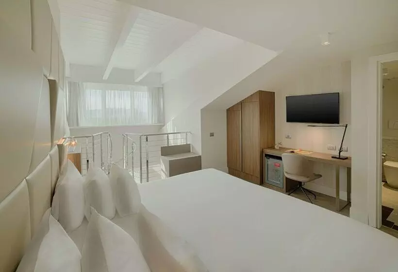 Hotel NH Collection Roma Centro