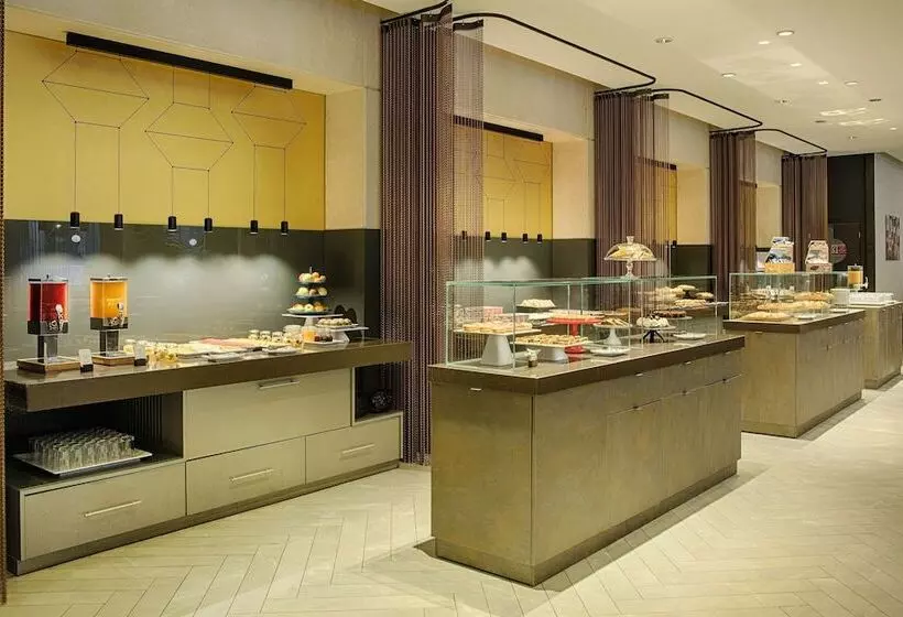 Hotel NH Collection Roma Centro