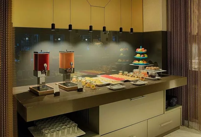 Hotel NH Collection Roma Centro