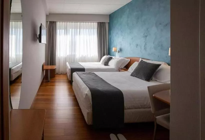 Hotel Palace Del Conero