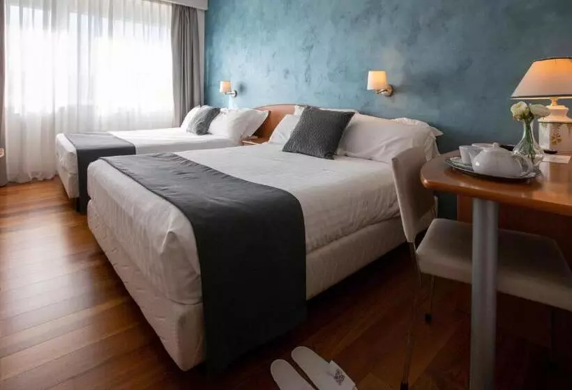 Hotel Palace Del Conero